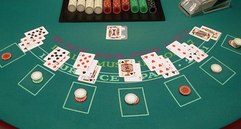 GIỚI THIỆU VÀ CHƠI BÀI BLACKJACK